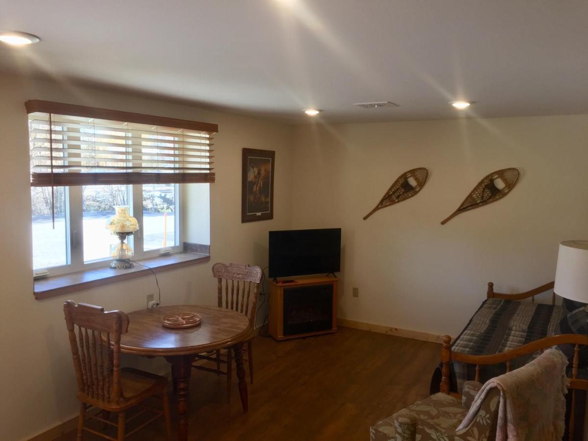 Creekside Downtown Vacation Suites, Only Adults 25 Or Older Buffalo Exteriér fotografie